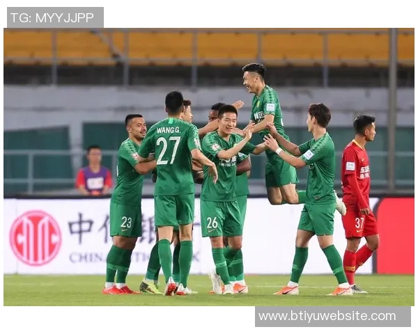 国安期待亚冠逆袭唯有足协杯夺冠才能驱散阴霾重燃希望