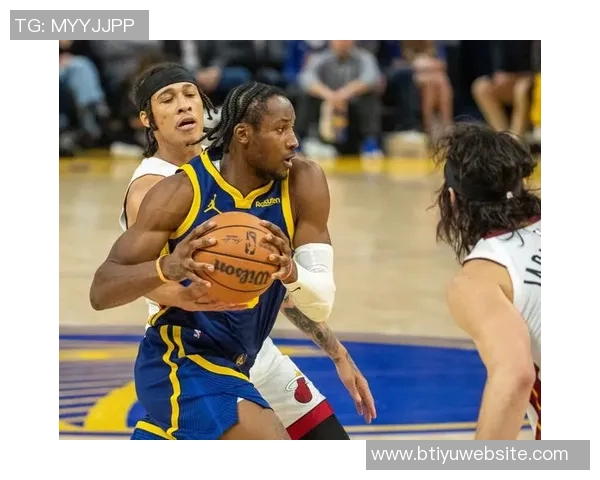 凯沙约翰逊砍下14分12板坚持自我展现热火风格篮球魅力 凯沙约翰逊砍下14分12板坚持自我展现热火风格篮球魅力