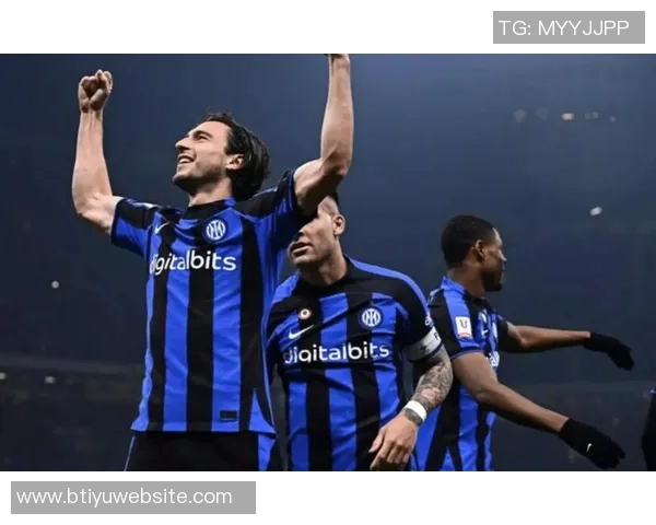 国米计划引进帕莱斯特拉替代邓弗里斯转会费高达4000万欧元 国米计划引进帕莱斯特拉替代邓弗里斯转会费高达4000万欧元