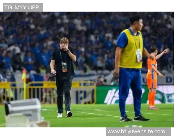 申花主场防守失误致对手凌空垫射扳平比分令人失望